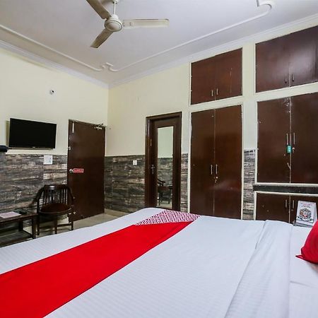 Oyo Downtown Inn Near Leisure Valley Park Gurgaon Exterior photo