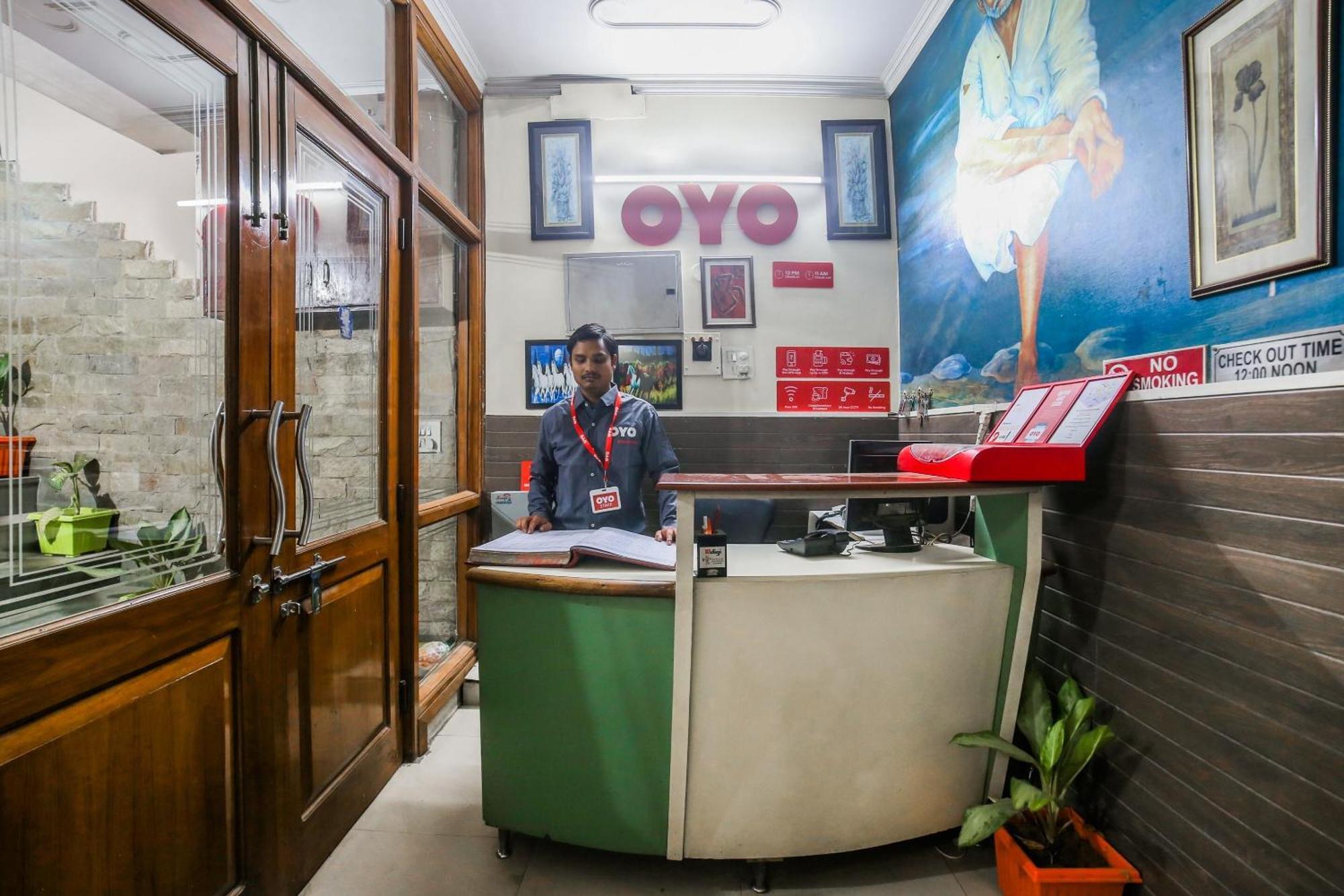Oyo Downtown Inn Near Leisure Valley Park Gurgaon Exterior photo